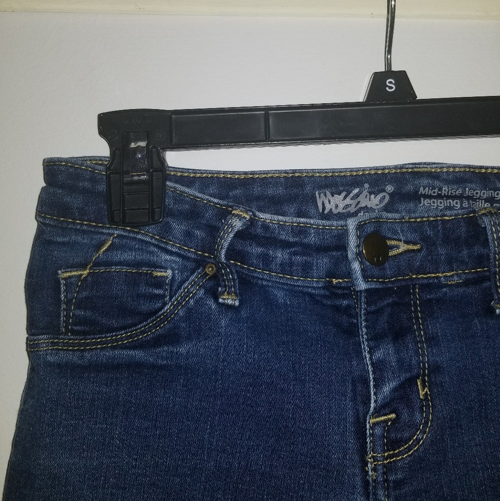 Mossimo Midrise Skinny Jeans size 26